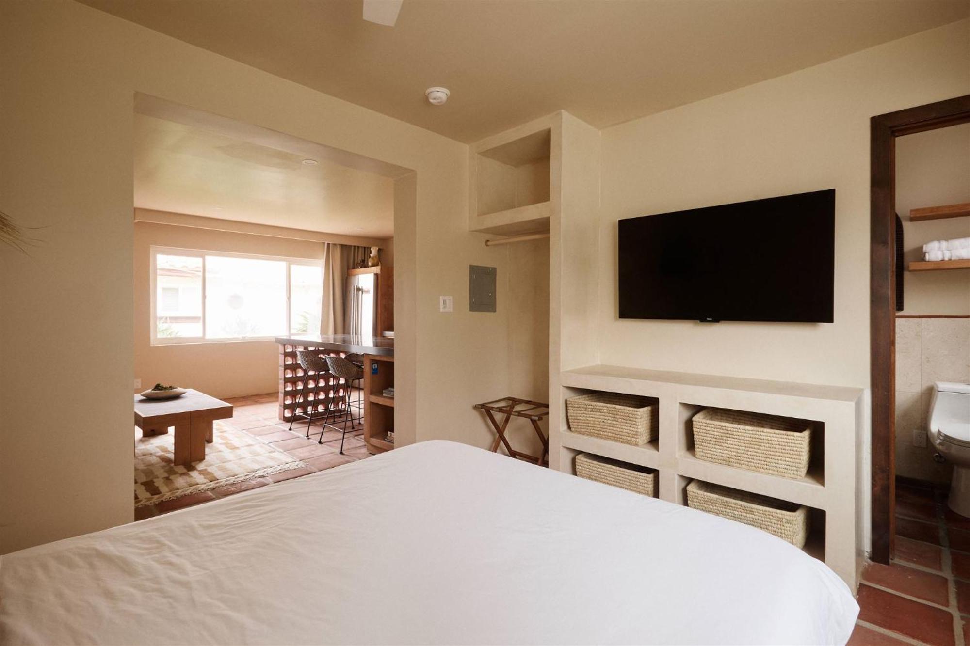 Hotel Sand Castle 3*